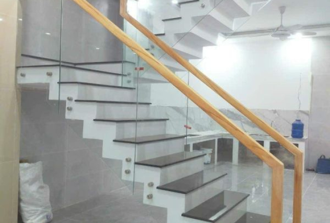 Làm Cầu Thang Kính Tại Bình Tân Giá Rẻ, Thi Công Nhanh