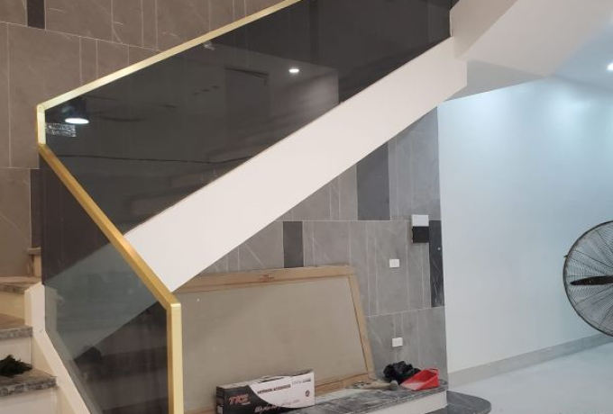 Làm Cầu Thang Kính Tại Phú Nhuận - Thiết Kế Đẹp, Giá Rẻ