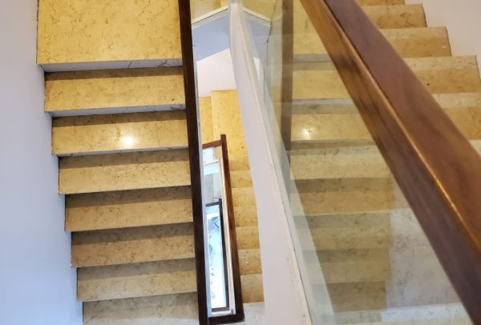 Làm Cầu Thang Kính Tại Quận 12 | Chất Lượng, Bền Đẹp, Giá Tốt
