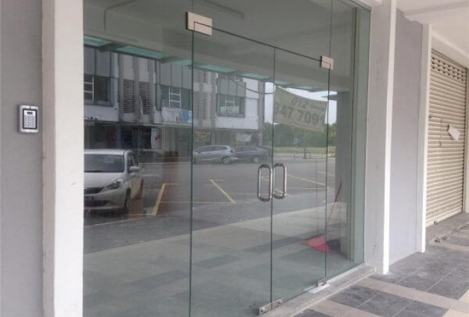 Làm Cửa Kính Cường Lực Tại Dĩ An - Chất Lượng An Toàn