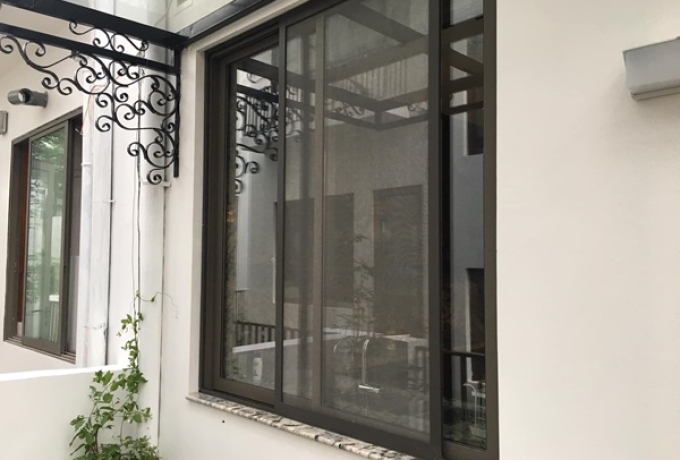 Làm Cửa Lưới Chống Muỗi Tại Quận 4 | Thi Công Nhanh – Bền – Đẹp