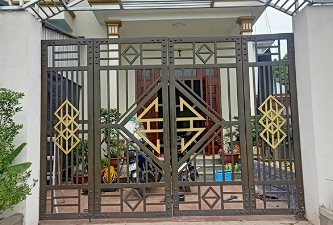Làm Cửa Sắt Tại Quận 2 | Thi Công Nhanh, Chuyên Nghiệp 