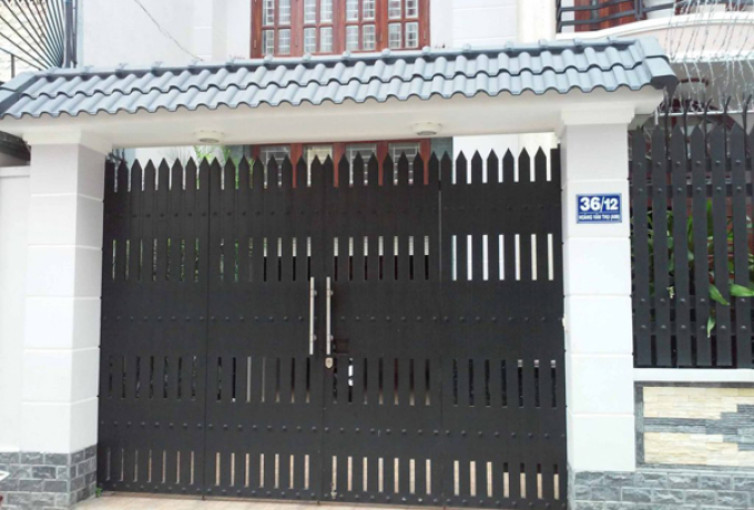 Làm Cửa Sắt Tại Quận 5 | Thi Công Uy Tín – Bền Đẹp - Thẩm Mỹ