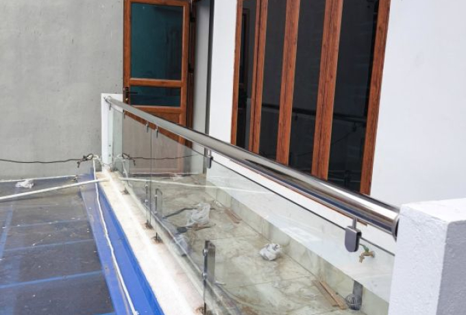 Làm Lan Can Kính Tại Củ Chi | Giá Rẻ, Chất Lượng Uy Tín