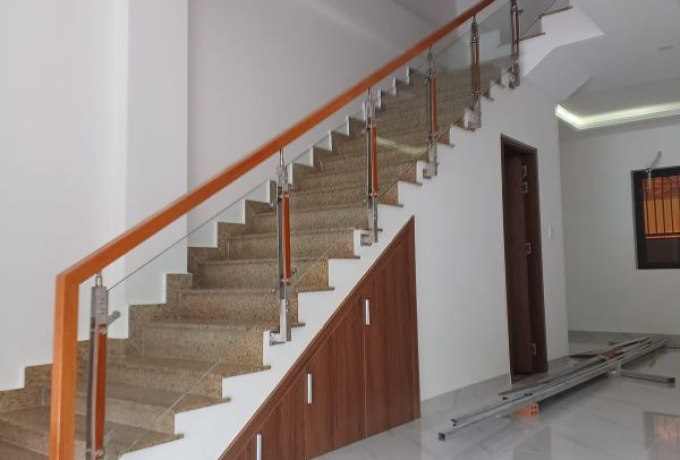Làm Lan Can Kính Tại Dĩ An | Trọn Gói Không Phát Sinh
