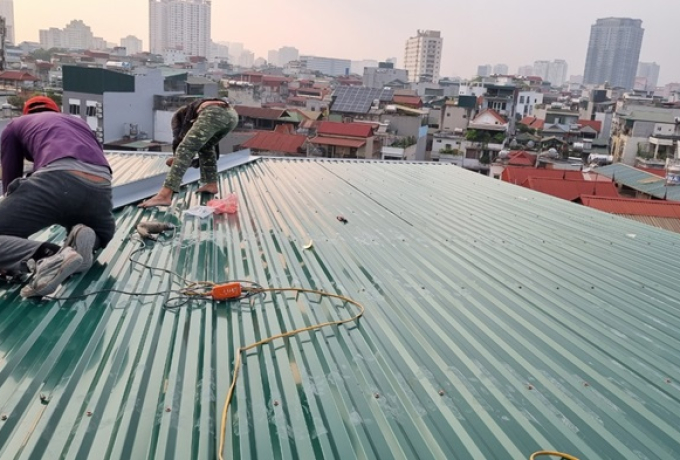Làm Mái Tôn Tại Hóc Môn Giá Rẻ, Uy Tín, Thi Công Nhanh