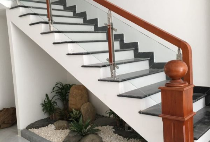 Làm Lan Can Kính Tại Tân Bình | Trọn Gói Không Phát Sinh