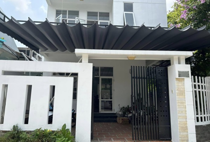 Làm Mái Che Di Động Quận 10 | Thi Công Chuyên Nghiệp – Giá Tốt