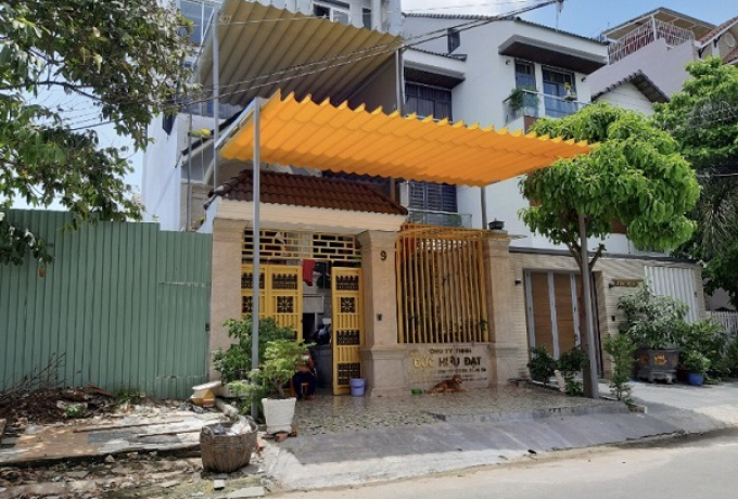 Làm Mái Che Di Động Quận 11 | Thi Công Bền Đẹp – Giá Hợp Lý
