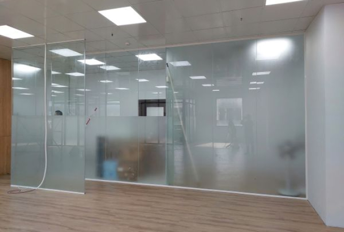 Làm Vách Kính Cường Lực Tại Bình Chánh | Nhà Phố, Xưởng & Văn Phòng