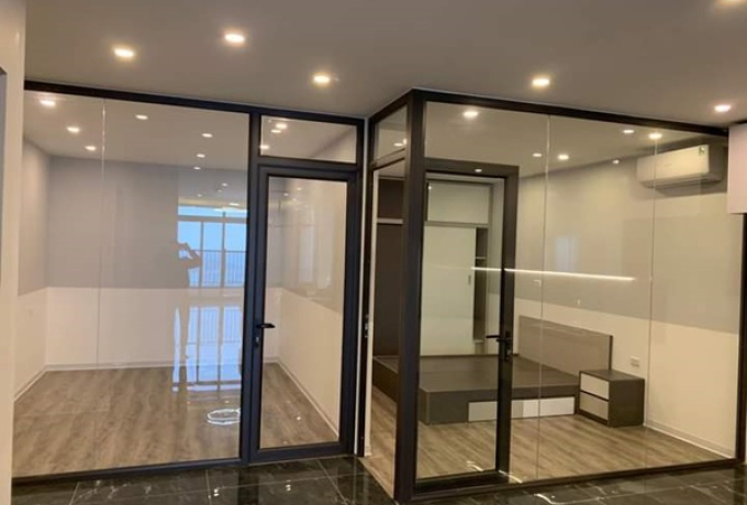 Làm Vách Ngăn Nhôm Kính Tại Quận 12 | Nhanh, Đẹp, Uy Tín