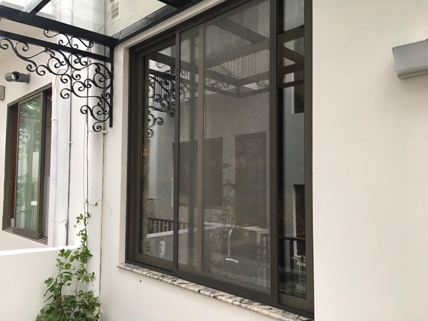 cửa lưới chống muỗi trượt