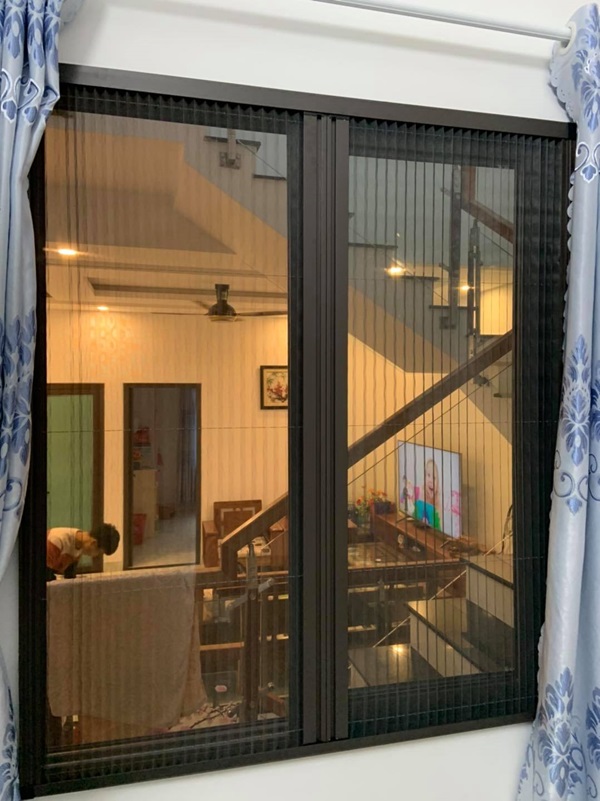cửa lưới chống muỗi trượt