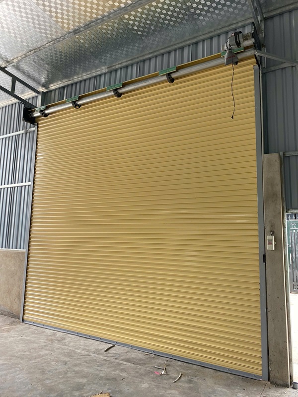 cửa cuốn tấm liền