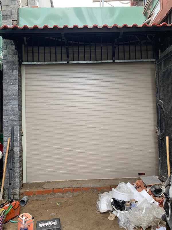 cửa cuốn tấm liền