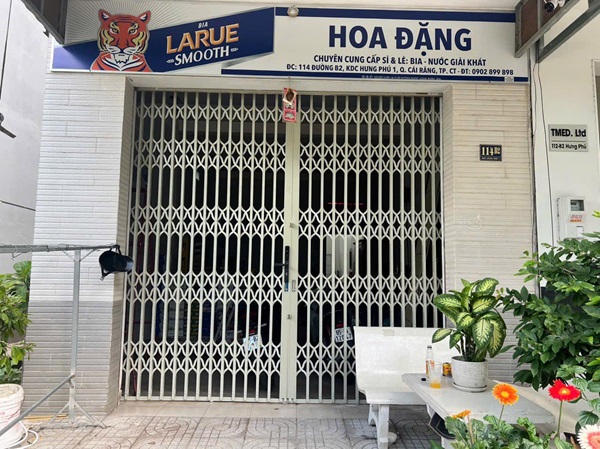 cửa kéo sắt