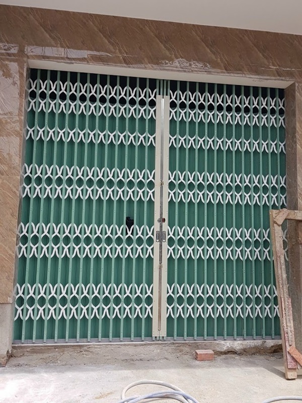 cửa kéo sắt