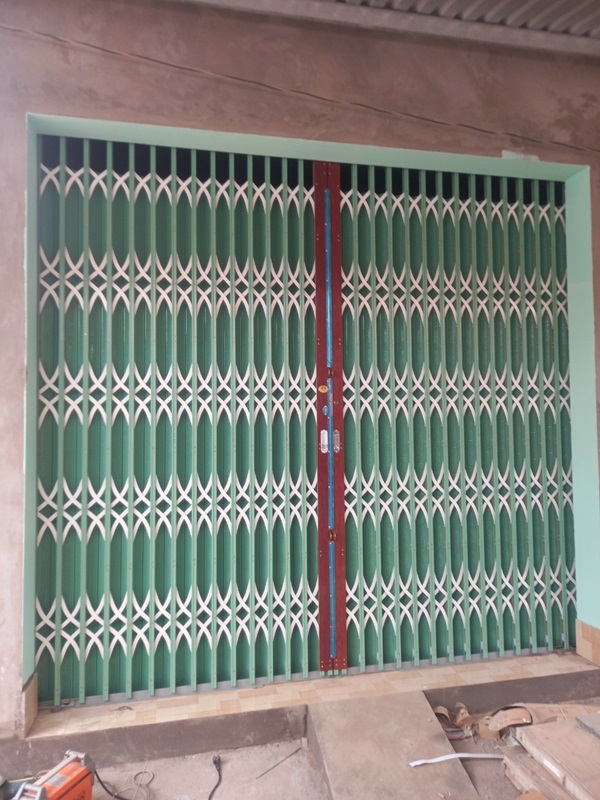 cửa kéo sắt