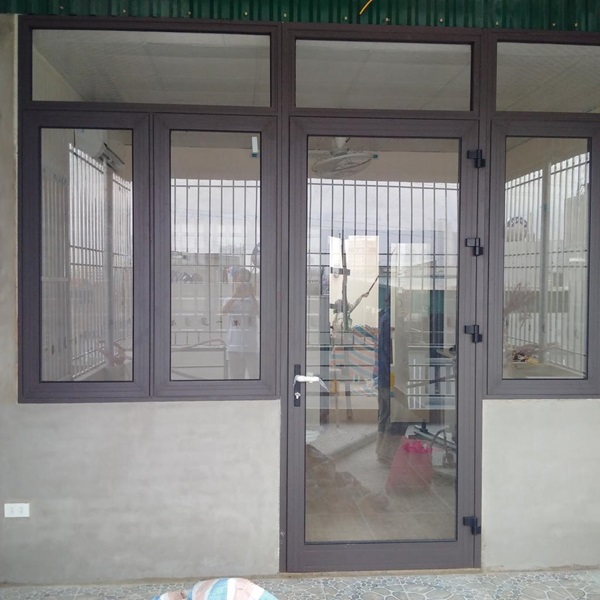 cửa nhôm kính gia đình