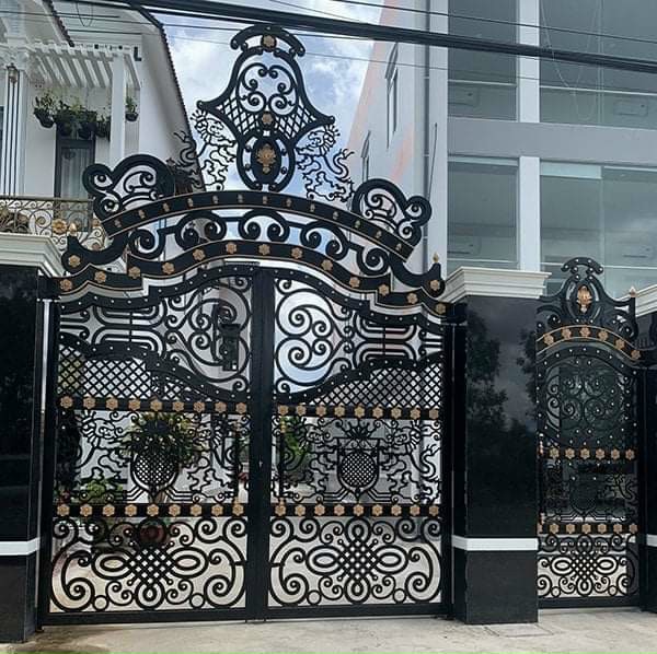cửa sắt 2 cánh