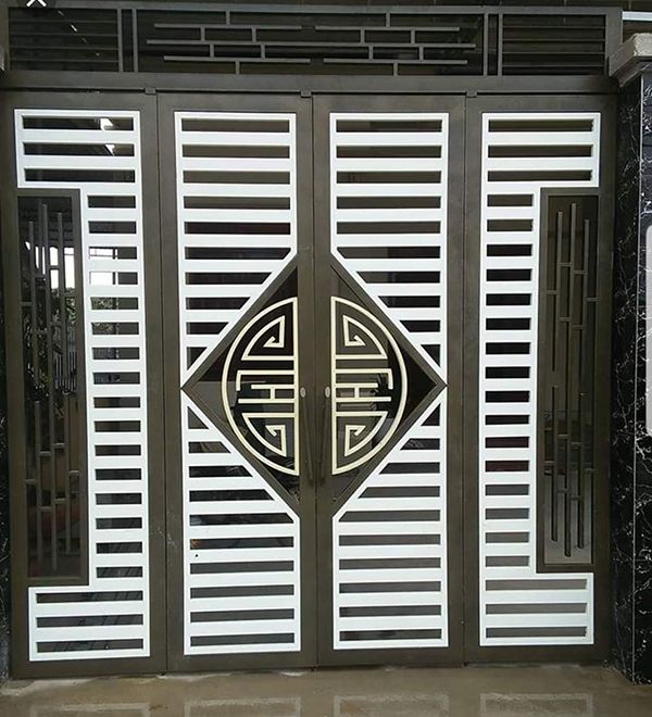 cửa sắt 4 cánh