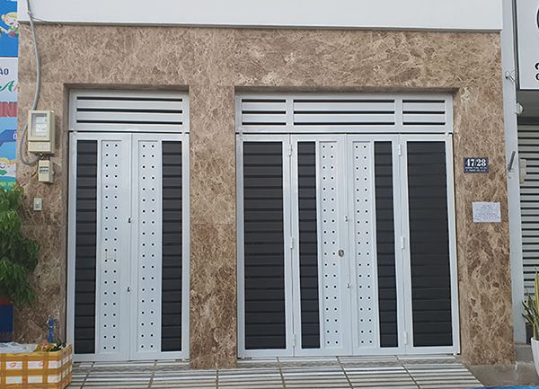 cửa sắt