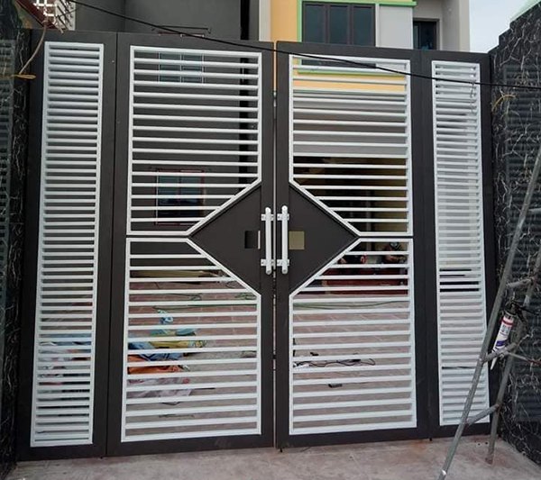 cửa sắt