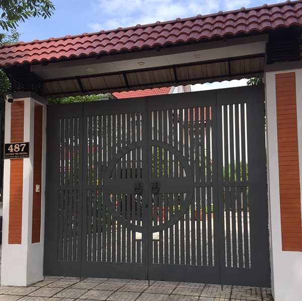 cửa sắt 2 cánh