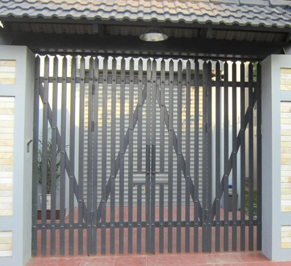 cửa sắt