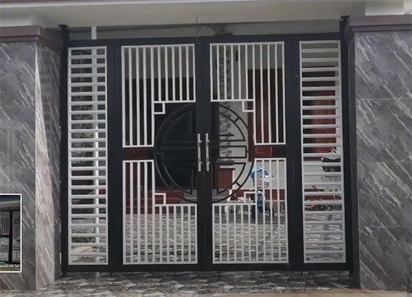 cửa sắt
