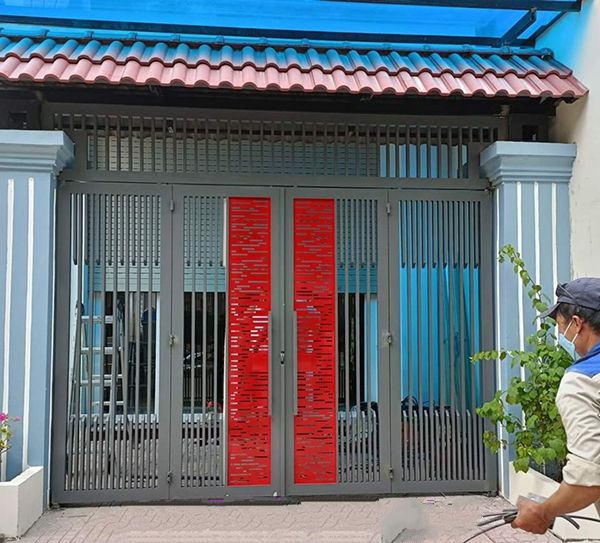 cửa sắt 4 cánh