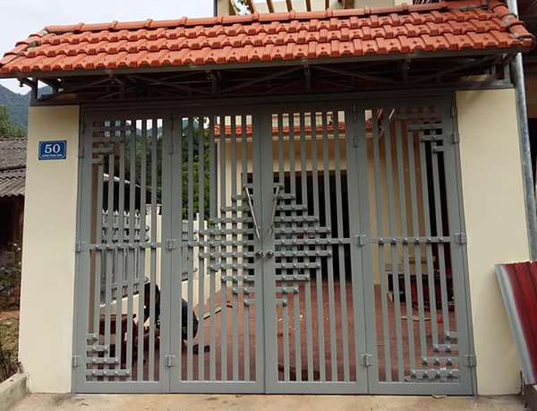 cửa sắt