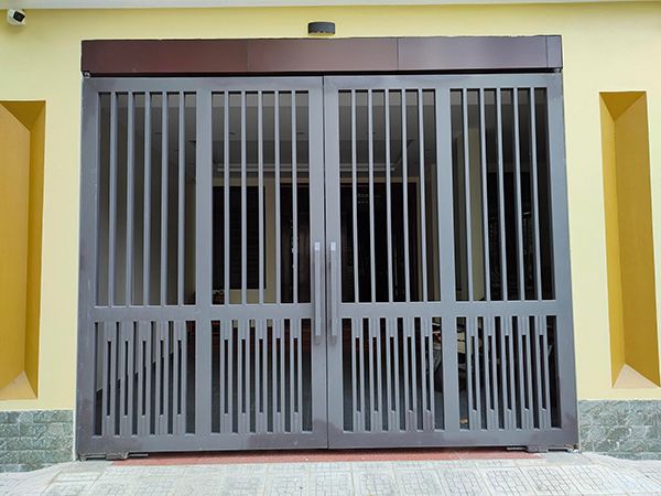cửa sắt