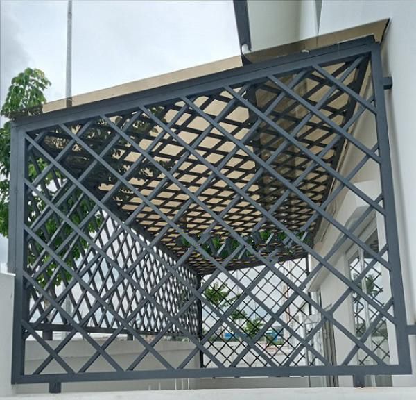 khung sắt bảo vệ an toàn