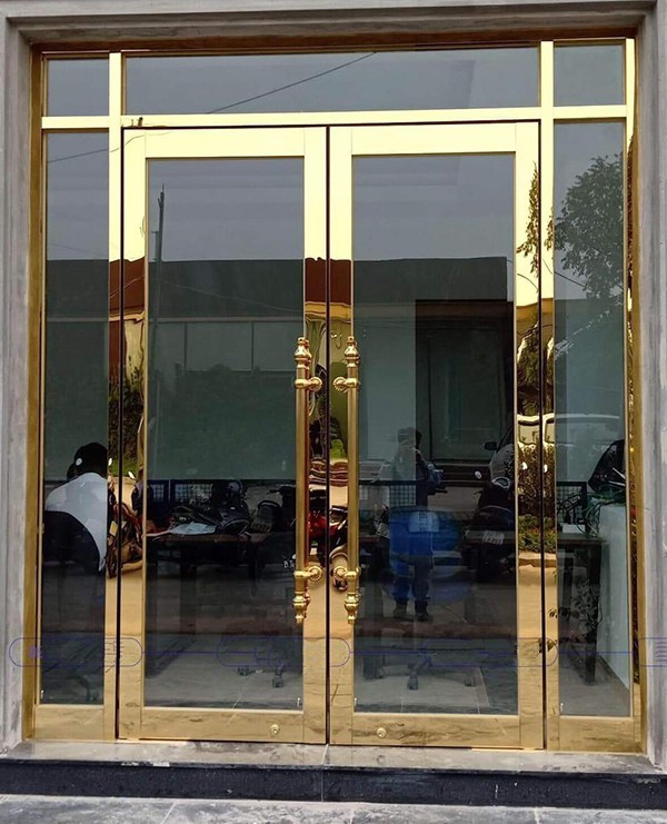 cửa kính cường lực