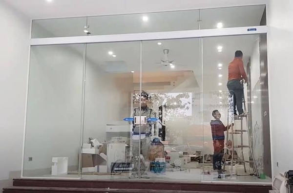 cửa kính cường lực gia đình