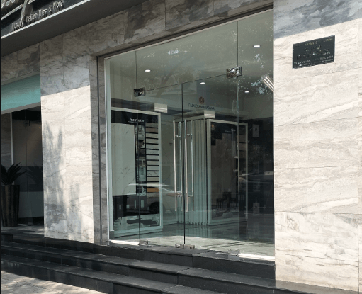 mẫu cửa kính cường lực
