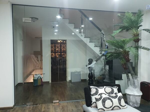 cửa kính cường lực đẹp