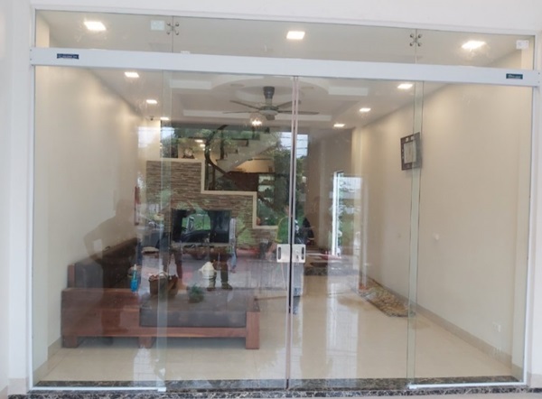 cửa kính cường lực thủ đức