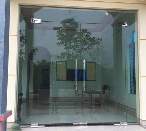 cửa kính cường lực gia đình