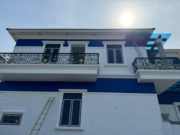lan can sắt nhà phố lớn