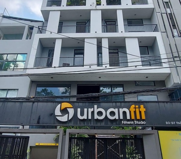 lan can ban công sắt