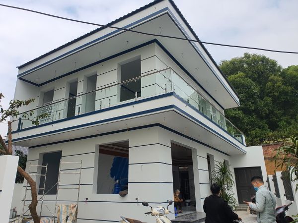 làm lan can kính tại quận 2
