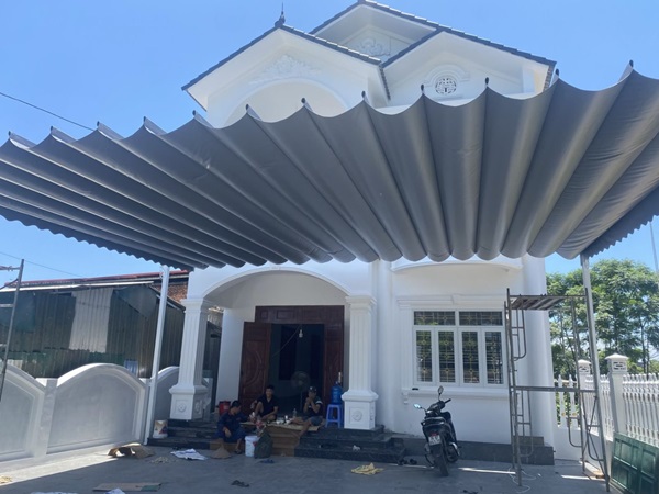 làm mái hiên di động quận 8
