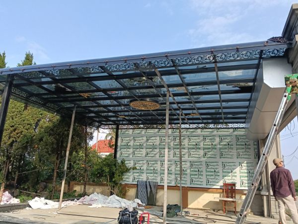 mái che kính cường lực