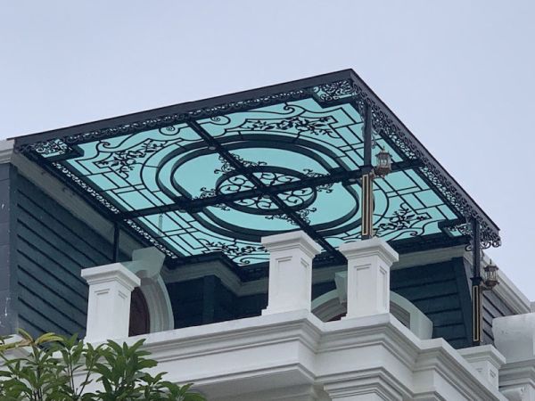 thi công mái kính sân thượng tại tphcm