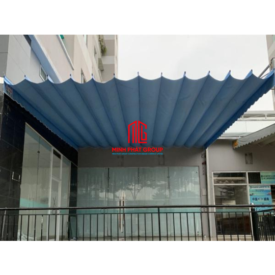 Bạt che mái hiên tự động