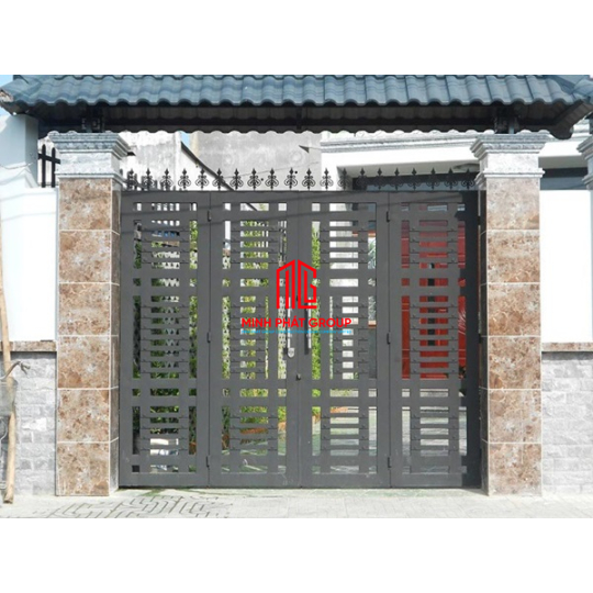 Cổng sắt 4 cánh